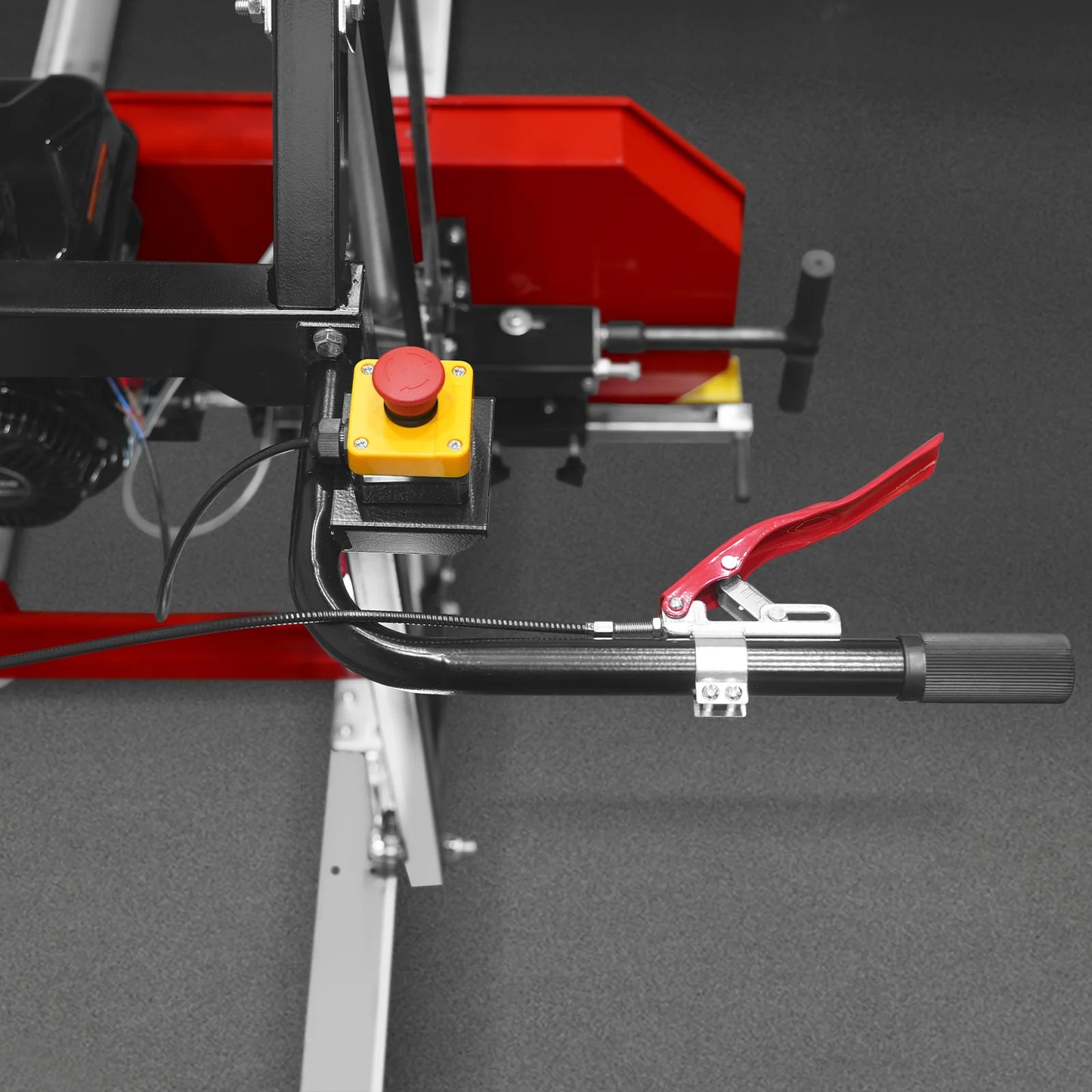 18" Portable Sawmill, 212cc 7HP Gasoline Engine, 15" Board  Width, 10' Track Length , SM-18