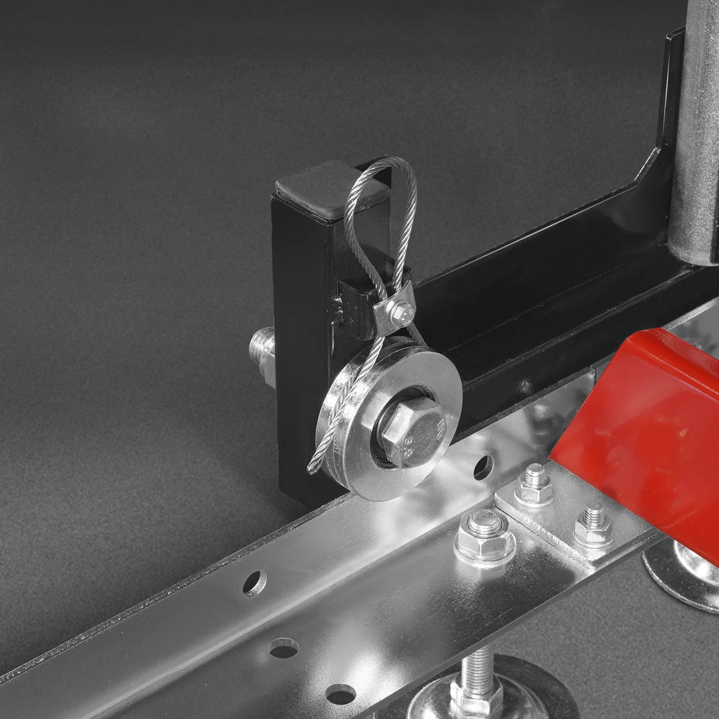 18" Portable Sawmill, 212cc 7HP Gasoline Engine, 15" Board  Width, 10' Track Length , SM-18